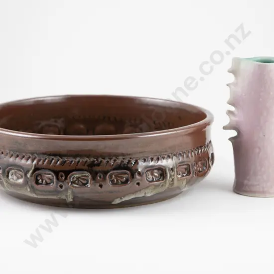 Peter Vendelbosch Dish & Ian Firth vase (2)