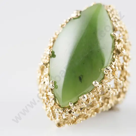 9ct Greenstone Dress Ring