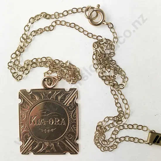 NZ 9ct Shield Fob 'Kia Ora'