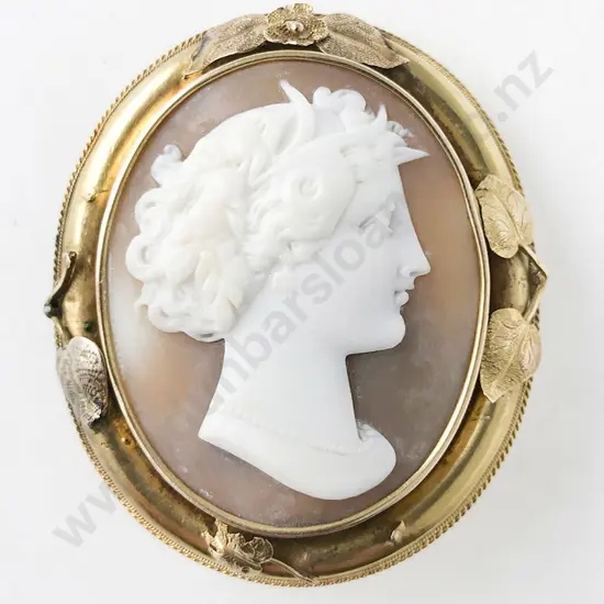 18ct Framed Cameo Brooch