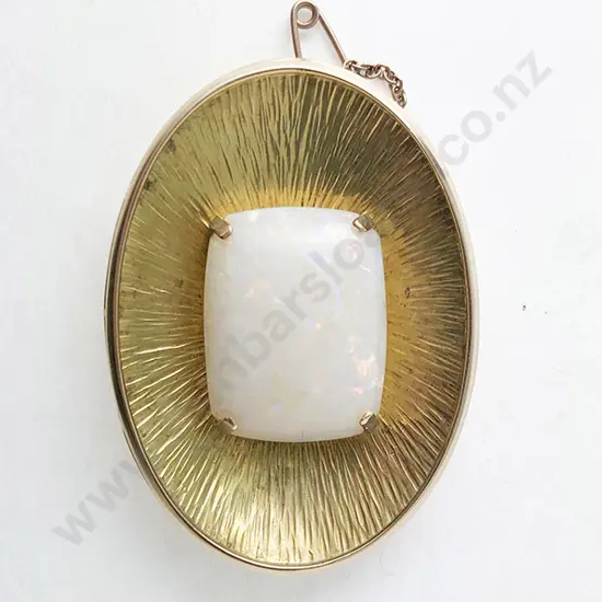18ct Single Milk Opal Brooch Pendant