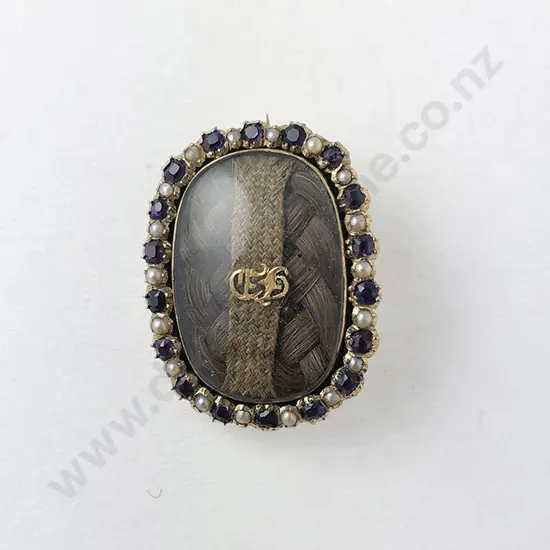 George III 15ct Hair Plait Mourning Brooch