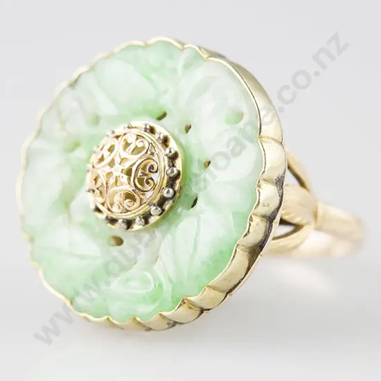 14ct Carved Jade Circlet Panel Ring