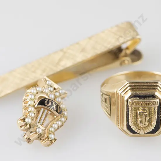 10ct Belleville High School 1958 Class Graduation Ring with brooch and tie clip