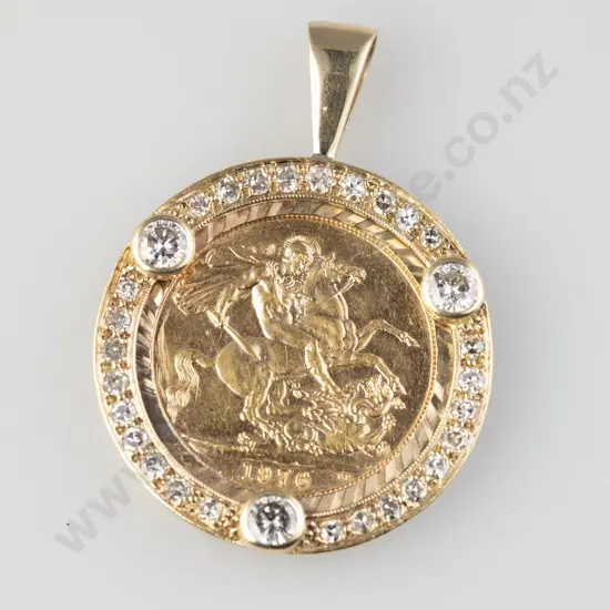 18ct & Diamond Pendant Mounted Gold Sovereign