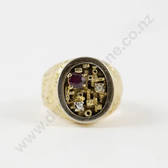 18ct & 14ct Three Stone Ruby & Diamond Gents Dress Ring