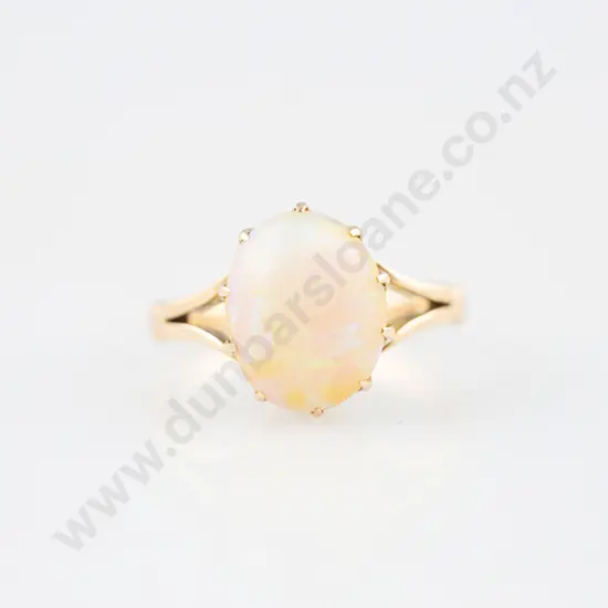 15ct SIngle Milk Opal Ring