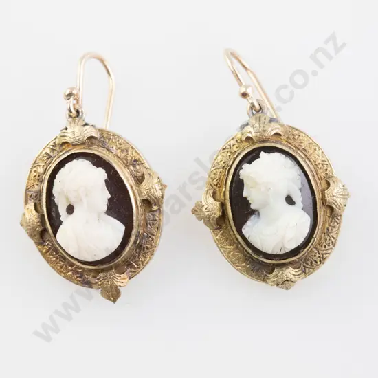 Pair Victorian 18ct Hardstone Cameo Pendant Earrings