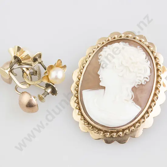 9ct Framed Portrait Cameo Brooch and two pair earrings