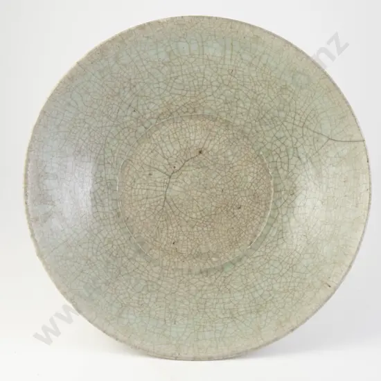 Provincal Ming Celadon Charger