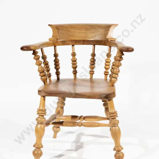 Victorian Ash & Birch Smokers Bow