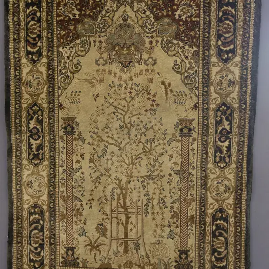 Qum Style Floor Rug