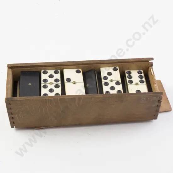 Victorian Ebony and Ivory Dominos Set