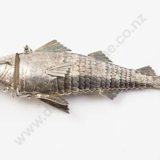 Large Silver Articulated Fish