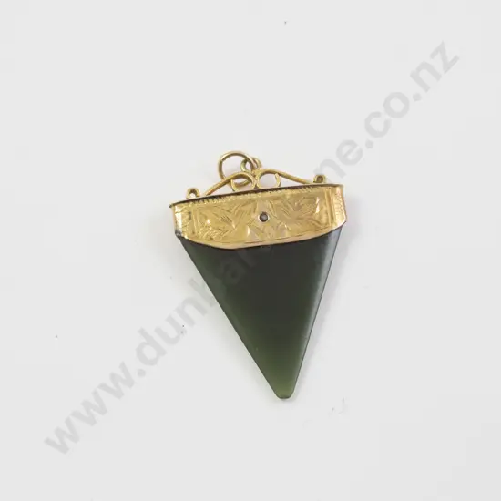 15ct Mounted Greenstone Pendant