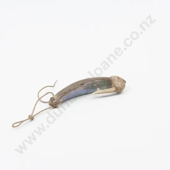 C19th Maori Pa Kahawai (Trolling Fish Hook). Wooden shank