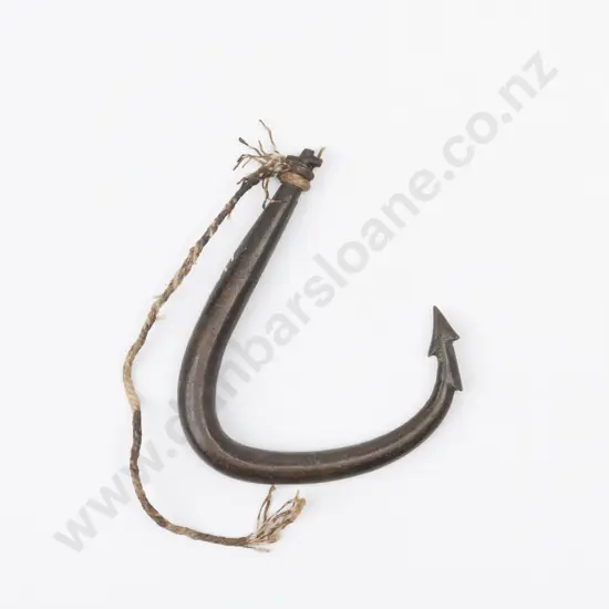C19th Maori Bronze Matau (Fish Hook). 't' shape snood knob