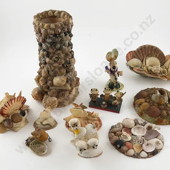 Collection Sea Shell Folk Art Ware