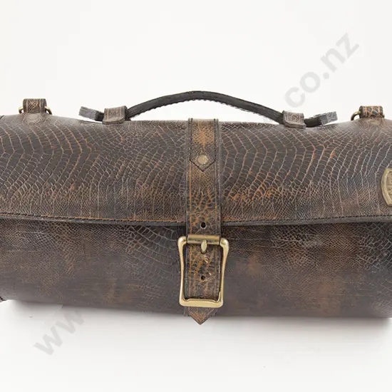 Style 623 Stiffened Leather Cylinder Bag