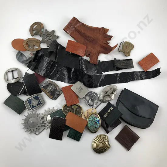 Qty Ex23 & Other Belt Buckles