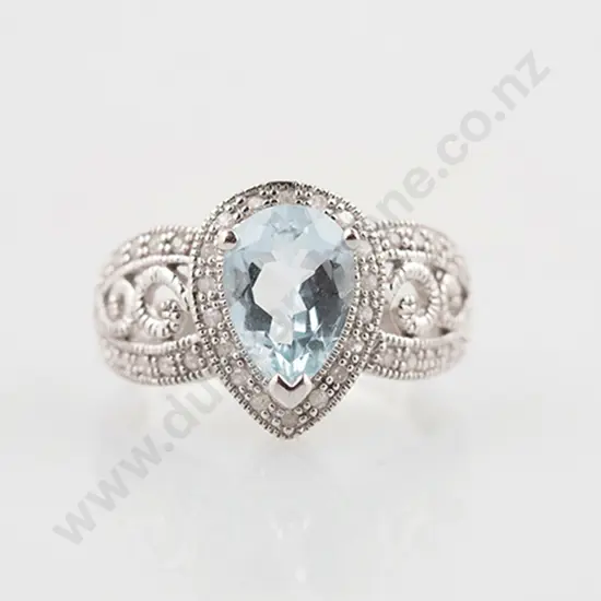 14ct Aquamarine & Diamond Ring