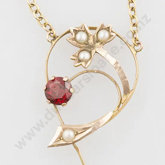 Edwardian 9ct Scroll Pendant