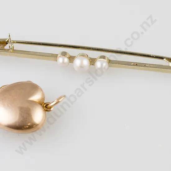 15ct Three Cultured Half Pearl Bar Brooch & 9ct Heart Locket