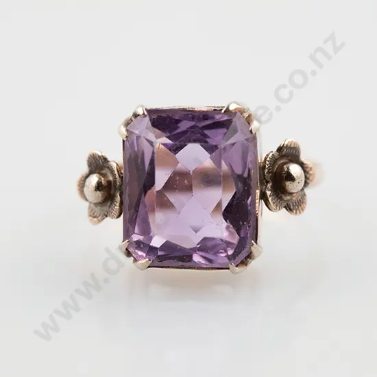 9ct Single Amethyst Ring