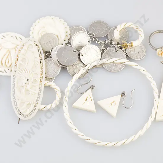Various Ivory Jewellery