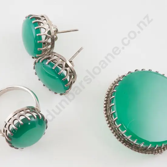 Silver Mounted Chrysophase Brooch