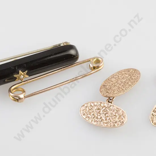 Pair 9ct Cuff Links