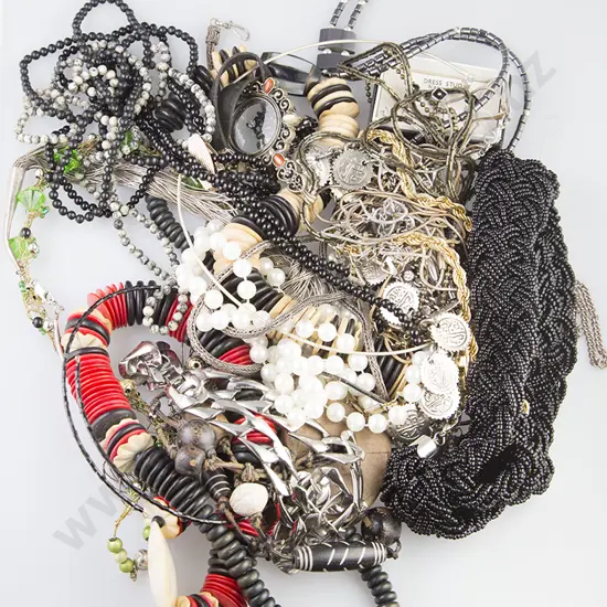 Qty Various Jewellery