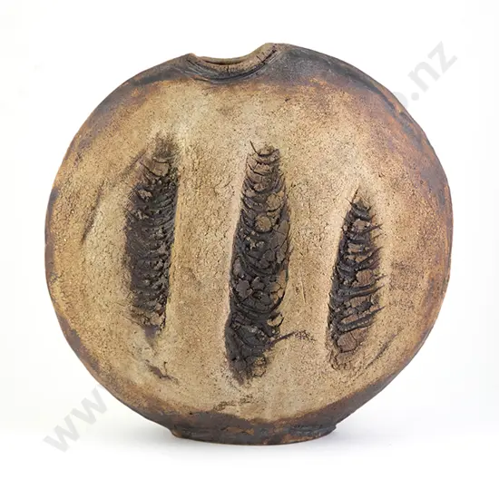 Len Castle Discoid Vase