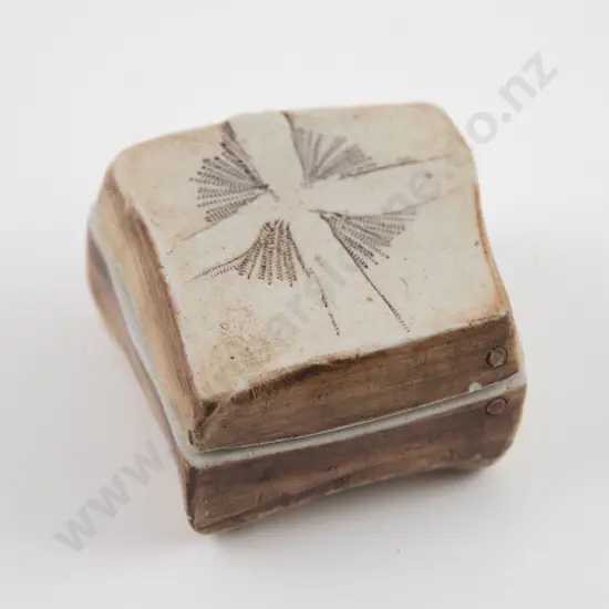 Len Castle Lidded Pot