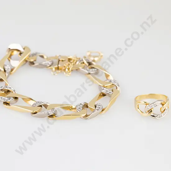 18ct Modern Mixed Flat Curb Link & Diamond Bracelet