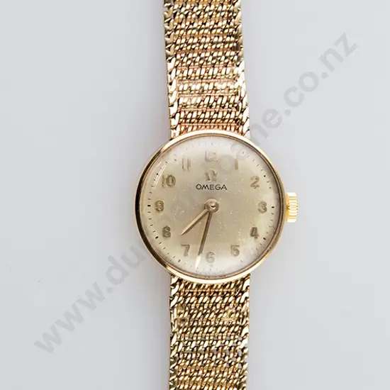 9ct Ladies Omega Dress Wrist Watch