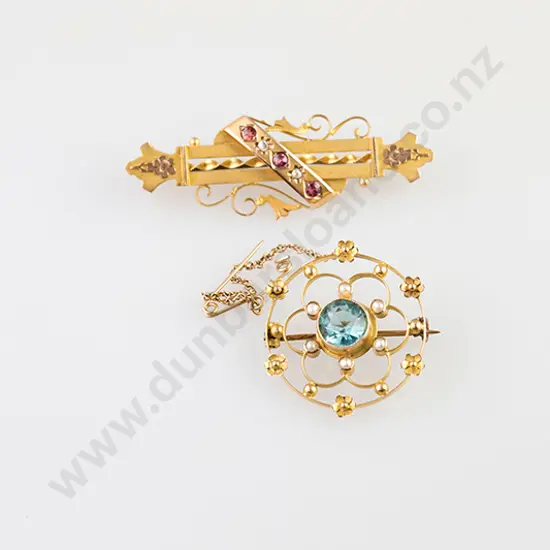 Two Victorian 9ct Bar Brooches