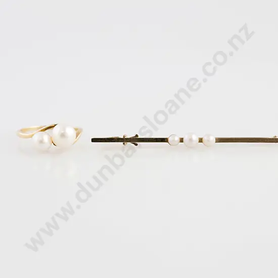15ct Three Cultured Pearl Bar Brooch and Ring