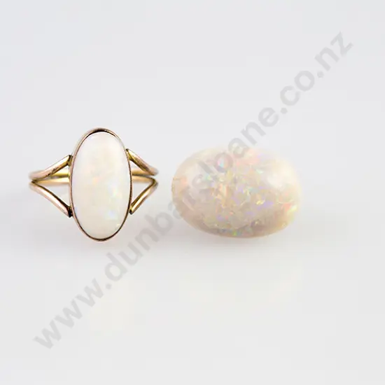 Victorian 9ct Single Milk Opal Ring
