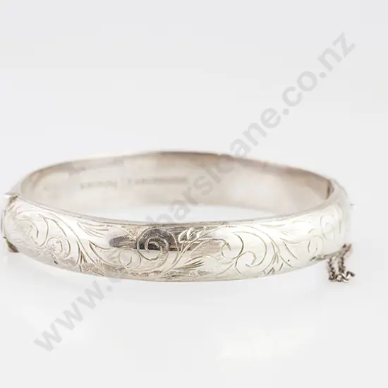 S/S Half Engraved Hinged Snap Bangle