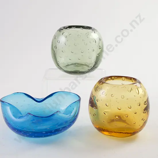 Two Whitefriars Bubble Posy Vases and Dish (3)