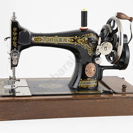 Vintage Singer Sewing Machine in domed oak case