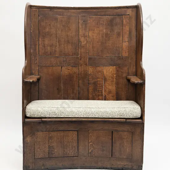 Geo III Oak Two Seat Settle