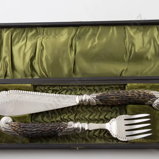 Cased Pair Of S/P Fish Servers