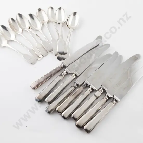 Composed Set Of 12 Vict S/S Teaspoons