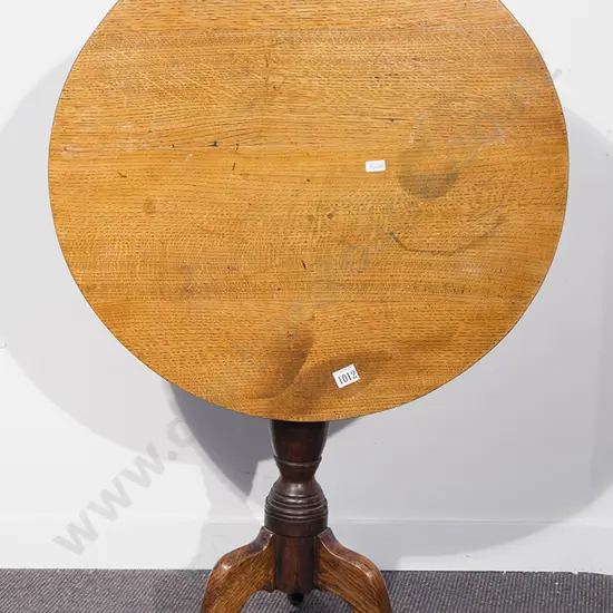 Geo III Oak Circular Snap Top Wine Table