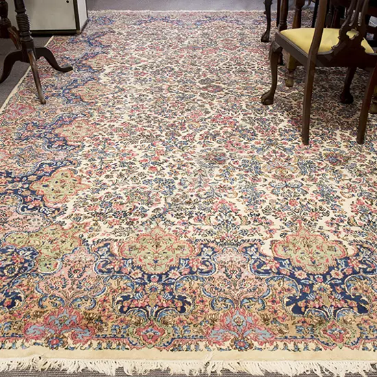 Large Isphahan Style Woollen Rug