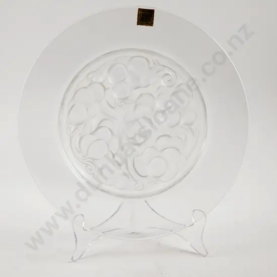 Lalique Clear and Frosted Marienthal Plate 23.5cm dia