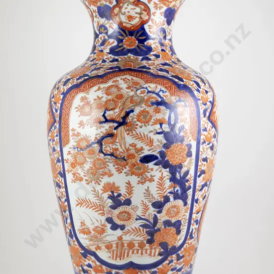 Large Japanese Imari Vase