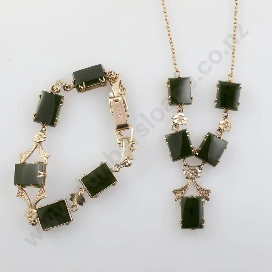 Mid C20th 9ct Greenstone Necklace and Bracelet
